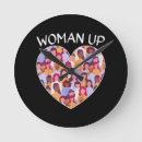 Buscar mujeres relojes de pared Feminista