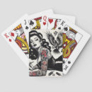 Buscar tatuaje barajas de cartas Mujer tatuada