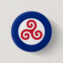 Buscar triskelion chapas Céltico
