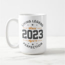 Buscar hecho en 1973 tazas Retro