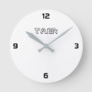 Buscar chica joven relojes de pared General y unisex