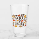 Buscar hojas caídas vasos Otoño