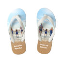 Buscar niño chanclas Foto