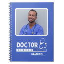 Buscar enfermera de estudiante cuadernos Médicos