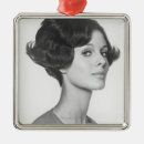 Buscar ropa para mujer adornos Blanco y negro