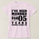 Buscar diseño romántico ropa Para ellos