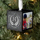 Buscar escudo de la familia adornos Monograma