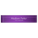 Buscar sombrío placas de nombre Morado