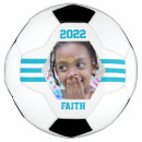 Buscar verde balones de futbol Foto