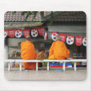 Buscar monje budista alfombrillas de raton Monjes