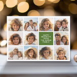 11 Collage de fotos - Feliz Navidad estribos retro<br><div class="desc">Patrón de rayas retro en verde profundo y rojo — Usa fotos de 11 cuadrados y haz un exclusivo y moderno saludo de Navidad con un simple tipo de letra en el frente y un patrón de arte de línea festivo en la parte posterior. Si necesita mover algo, haga clic...</div>
