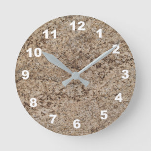 12 opciones numéricas a elegir: reloj de mármol Br