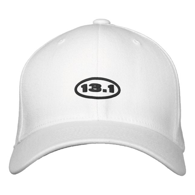 13,1 Gorra | Texto negro bordado (Anverso)