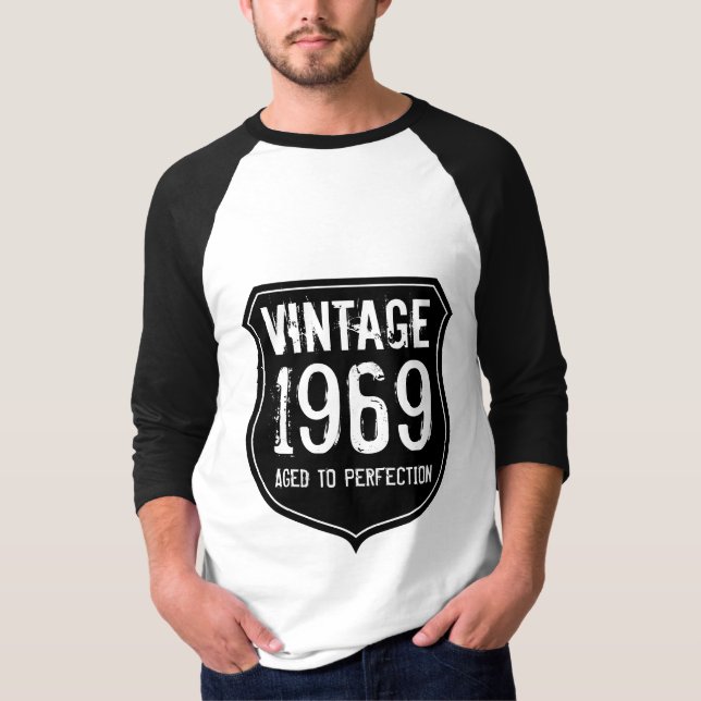 1969 envejecido hasta la perfección| Camisa gris o (Anverso)