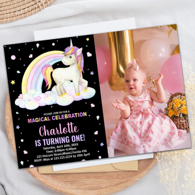 1.ª invitación de cumpleaños de Floral Black Photo (1st Floral Black Photo Unicorn Birthday Invitation)