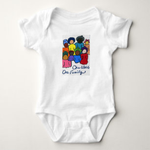 1 mundo, 1 camisa del bebé de la familia