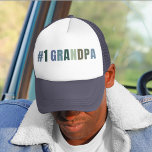 #1 sombrero para camioneros de abuelo | Regalo del<br><div class="desc">¡Muéstrale al abuelo que es verdaderamente uno de los más bonitos con este audaz sombrero de camionero "#1 GRANDPA"! Con una tipografía de bloques retro en un suave esquema de color vintage, este impresionante casquete de malla hace el regalo perfecto para el Día del Padre, los cumpleaños, o simplemente para...</div>