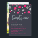 21.ª invitación de confeti de purpurina Fiesta de<br><div class="desc">Purpurina rosa y plateado confetti 21ª Fiesta de cumpleaños invitaciones fotográficas con elegante personalizable de tipografía de escritura a mano según sus especificaciones.</div>
