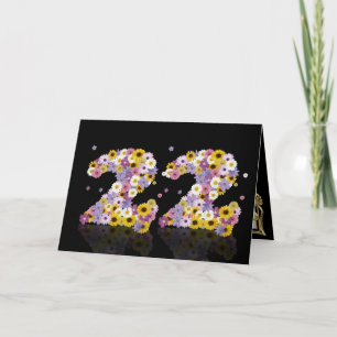 22.ª tarjeta de cumpleaños con letras floridas