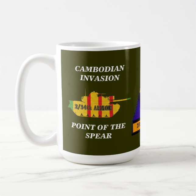 2/34o Taza camboyana del tanque de la invasión VSR (Izquierda)