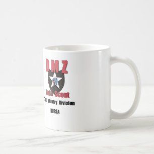 2 echaron a un lado taza de café