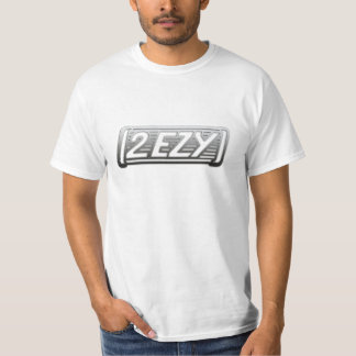 "2 EZY" significa camiseta con el logotipo del efe