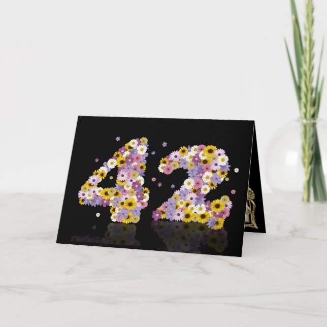 42.ª tarjeta de cumpleaños con letras floridas (Anverso)