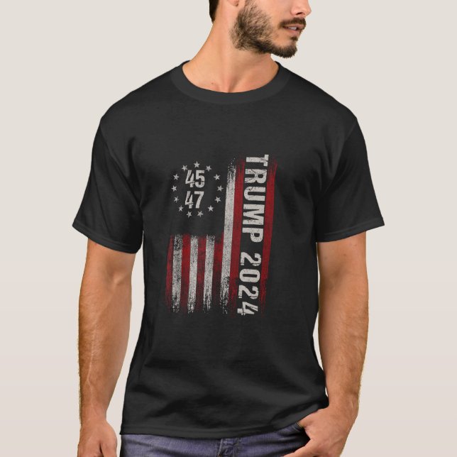 45 47 Trump 2024 Bandera Americana Camiseta (Anverso)