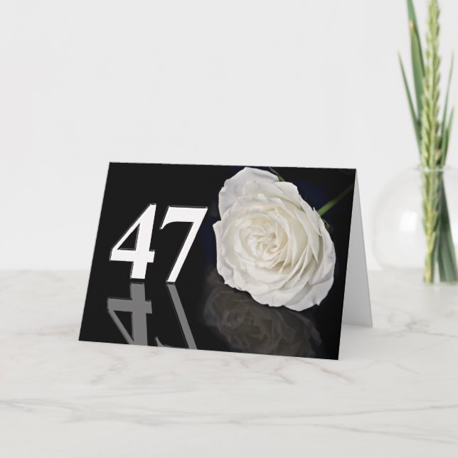 47.ª tarjeta de cumpleaños con una rosa blanca clá (Anverso)