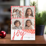 4 Foto Alegría Feliz Navidad a color rojo<br><div class="desc">Usa cuatro fotos cuadradas y haz un exclusivo y moderno saludo de Feliz Navidad con un brillante y alegre patrón de acuarela en la parte trasera. Si necesita mover algo,  haga clic en el botón personalizar para realizar cambios.</div>