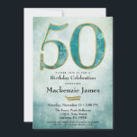 50.ª invitación de cumpleaños Adulto de oro azul t<br><div class="desc">Una elegante invitación para la fiesta de cumpleaños número 50 en azul turquesa y oro,  con una gran 50 con un agua azul pálido abstracto con guarnecido dorado sobre un fondo azul oscuro abstracto. Adecuado para fiestas de cumpleaños de hombres o mujeres.</div>