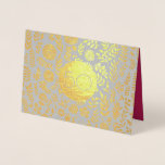 50.º Aniversario del Boda de Oro Tarjetas de felic<br><div class="desc">Verdaderos Tarjetas de Saludo Personalizadas 50 (Doradas) Bodas Presentan Relieve metalizado dorado. Tarjetas de correspondencia y regalos disponibles en la categoría Aniversario del Boda de nuestra tienda.</div>