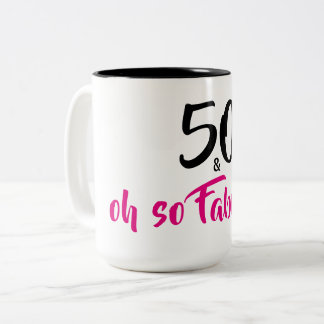 50 y taza de café fabulosa del cumpleaños