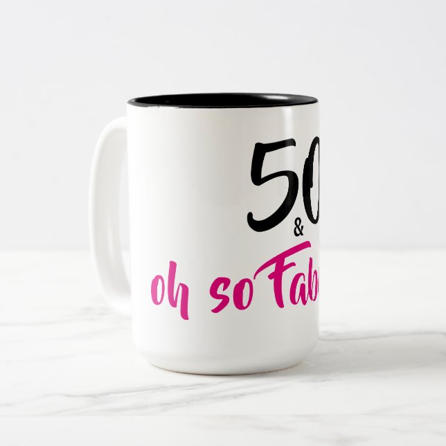 50 y taza de café fabulosa del cumpleaños (Anverso izquierdo)
