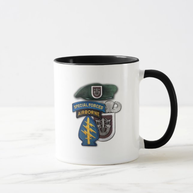 5to Taza de los veterinarios de los veteranos de (Derecha)