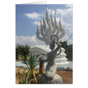 7 dirigió el Naga y Phra Mae Thoranee, madre