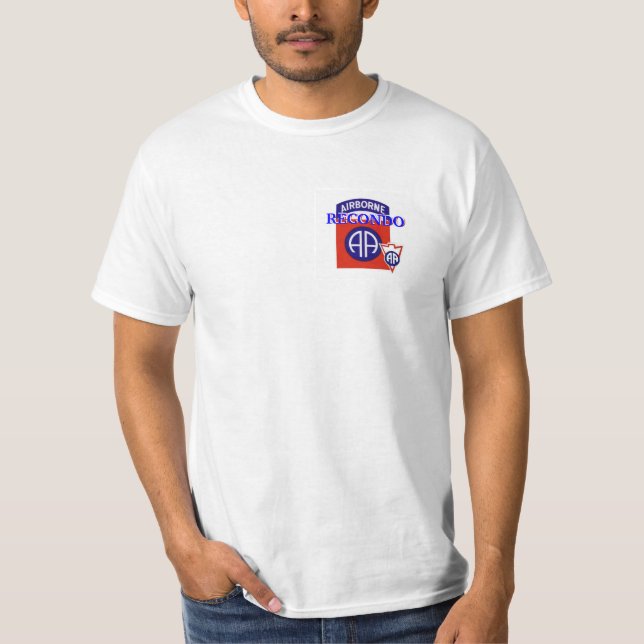 82.o Camiseta aerotransportada del blanco de (Anverso)