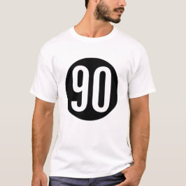 90 en una camiseta del círculo