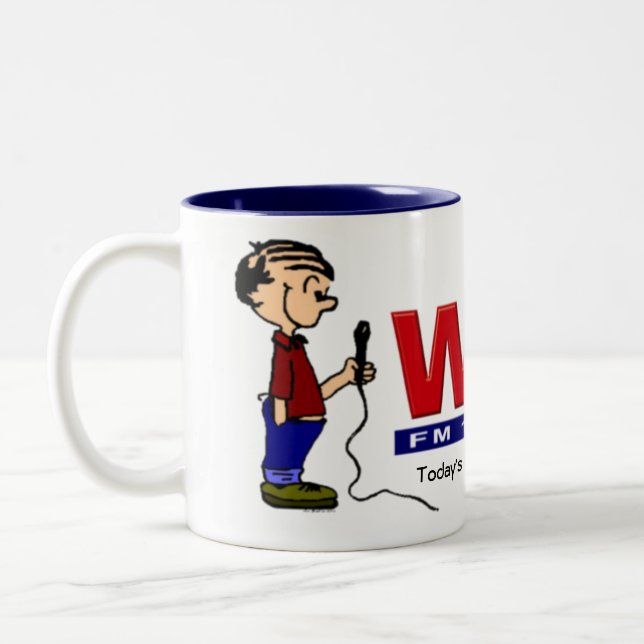 A12 - Taza de café del individuo del anunciador de (Izquierda)