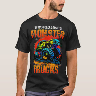 A este chico le encanta la camiseta monstrual de l
