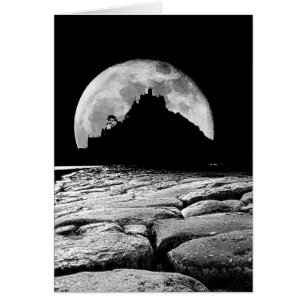 A la luz de la luna plateada.