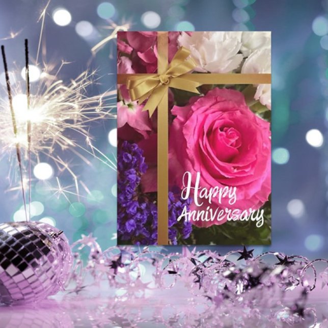 ¡A la pareja feliz! Lograda tarjeta de aniversario (Subido por el creador)