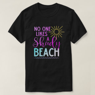 A Nadie Le Gusta Una Camiseta De Playa Oscura