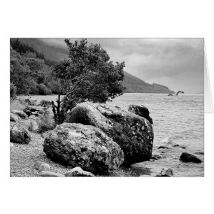 A orillas del Loch Ness con el monstruo
