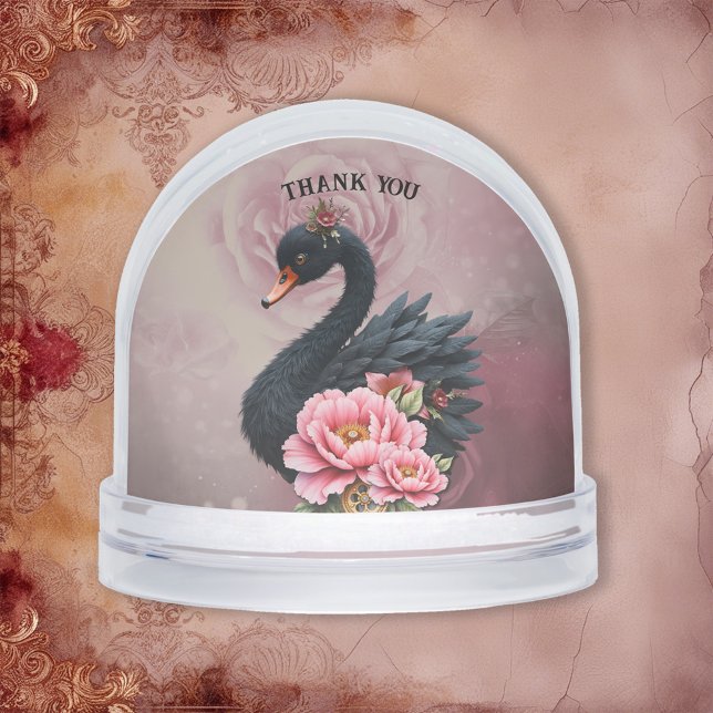 A touch of rose and swan's glow.  (Subido por el creador)