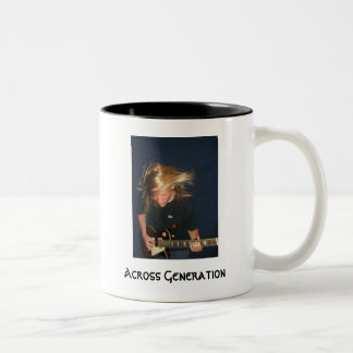 A través de la taza de la generación