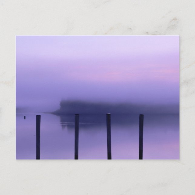 "A través de un vaso, oscuro" postal (Anverso)
