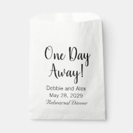 A un día de distancia Boda ensayar bolsas de favor