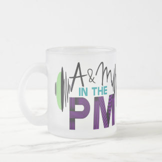 A y M en la taza del P.M.