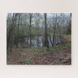 Abajo Por El Rompecabezas De La Montaña